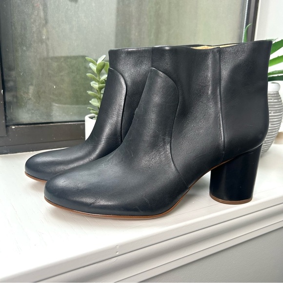 Madewell Black Ankle Boots with Chunky Heel - Picture 1 of 9